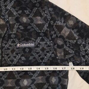 Columbia fleece zip-up jacket XS, black pattern